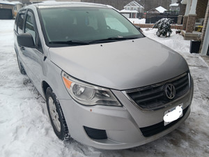 2012 Volkswagen Routan