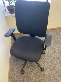 Great condition swivel office chairs