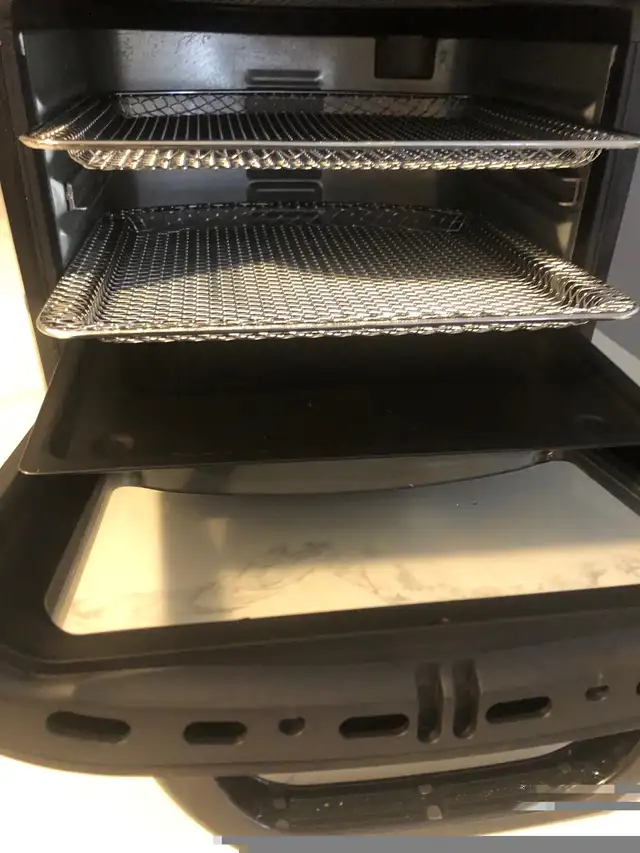 Ultrean Air Fryer Oven in Other in Markham / York Region - Image 3