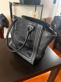 Designer Leather Bag for Business and Pleasure