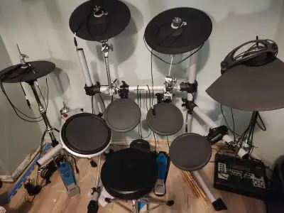 Yamaha DTXtreme III Drum setup, View more
