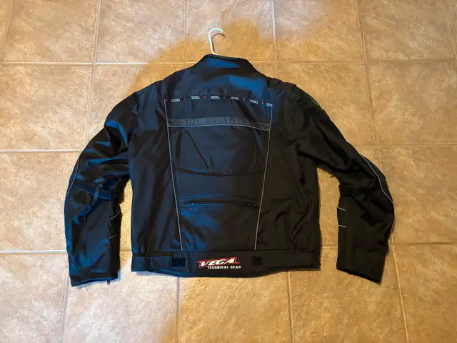 XL VEGA Riding jacket in Other in Chatham-Kent - Image 3