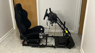 Used few times, completely new. include : ✅Thrustmaster Tx leather edition steering wheel and pedals...