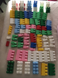 Mega Bloks (90 pieces)