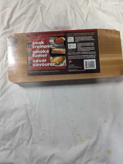 Enhance your grilling experience with these 7 cedar grilling planks, perfect for adding a smoky flav...