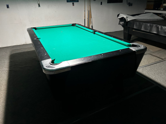 Dynamo 7’ Pool table - Gun Metal Gray in Other in Regina