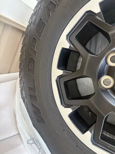 18-inch tires and rims (4) with TPMS for 2025 Toyota Tacoma/4runner. 6x139.7mm bolt pattern with fal...