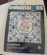 Vintg 1978 Dimensions Needlepoint Kit 2105 Blue Porcelain Pillow