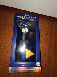 Disney Mickey Mouse The Main Attraction - Peter Pan's Flight Key
