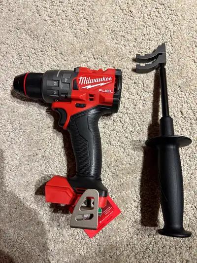 Brand new Milwaukee new Gen M18 fuel 1/2 hammer drill /w handle , View more