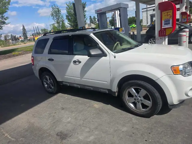 Ford Escape 546142103788605448