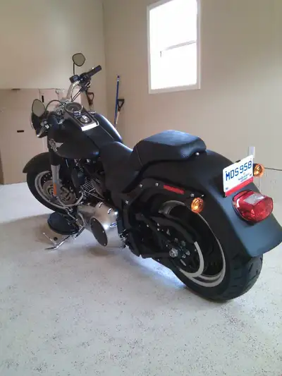 Selling my 2011 Harley Davidson Fat Boy Lo, a true classic with a low profile and a powerful presenc...