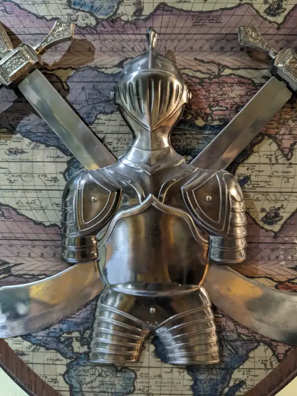 Vintage Japanese medieval Knight coat of arms display shield art in Arts & Collectibles in City of Toronto - Image 6