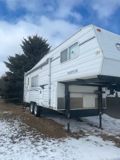 Half ton towable easily with a 5.5 foot short box. Everything works including air conditioning. Manu...