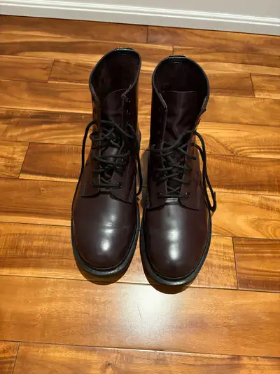 Doc Martens 1460 in Burgundy (discontinued colour). These have seen extremely light wear, mostly in...