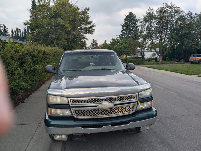 2006 Chevy Silverado crew cab in Cars & Trucks in Edmonton