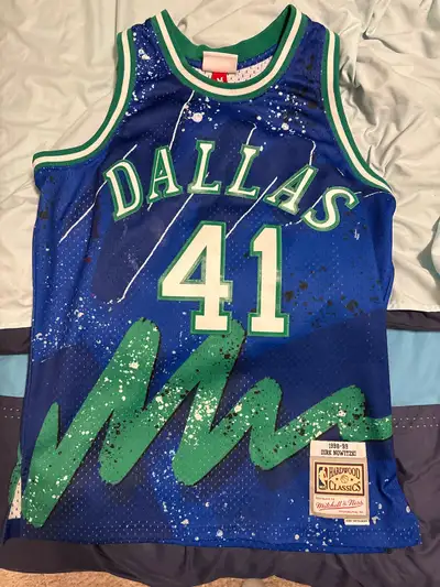 Mitchell & Ness Jersey, View more