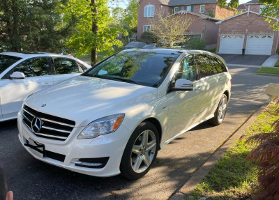 2011 Mercedes R350 Bluetec with AMG package