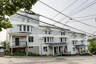 Enjoy the convenience of living in the heart of downtown Sudbury, where everything is just steps awa...