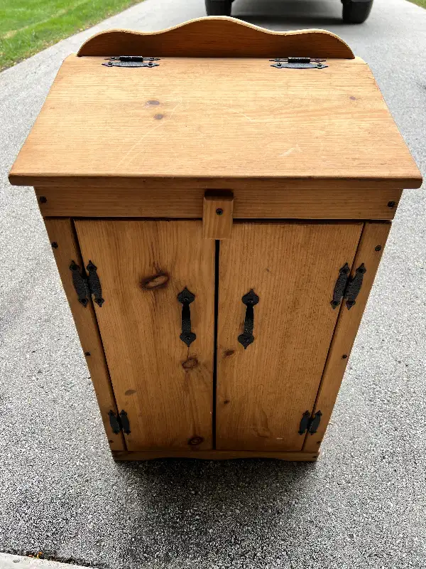 Laundry basket in Storage & Organization in St. Catharines - Image 2