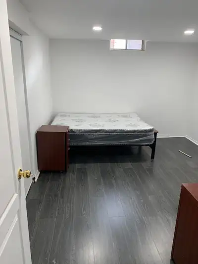 A walk-out two-bedroom room in a detached house is available for rent. One room is on the ground flo...