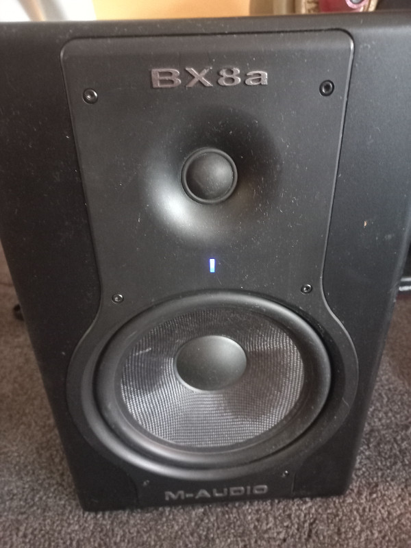 MAudio BX8a Studio Monitor Speakers Pro Audio & Recording Equipment