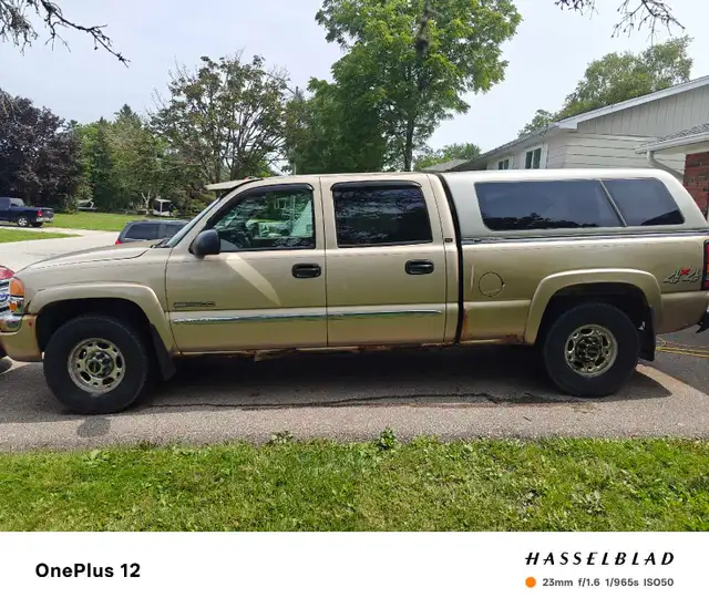2004 GMC 2500533010252091904002