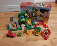 Fisher Price Little People Animal Sounds Zoo and Animals
