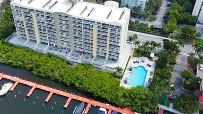 Condo à louer Sunny Isles Beach, Floride, View more
