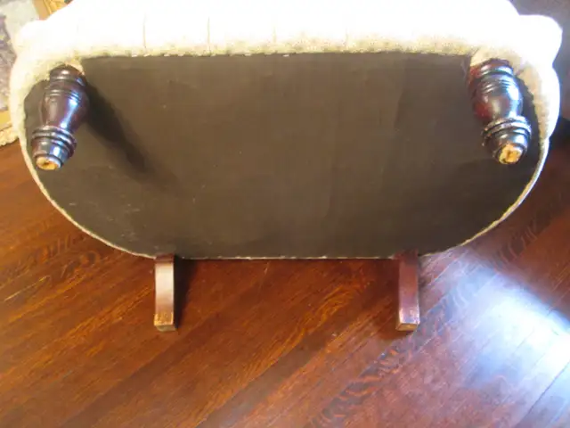 Vintage Loveseat64520009468802124