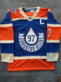 Edmonton Oilers – Connor McDavid Jersey – NEW – SZ LARGE 52