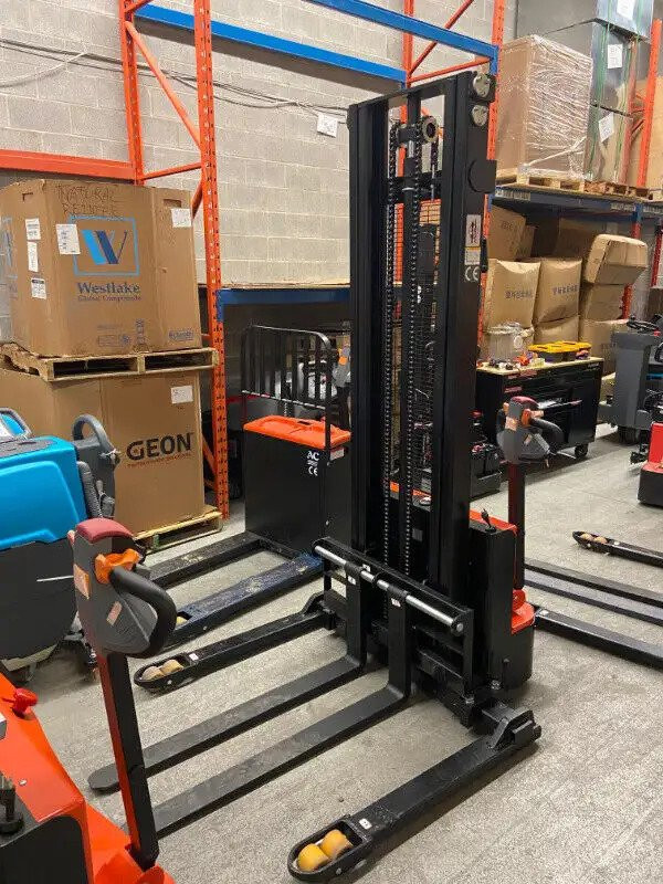 Brand New Electric Straddle Pallet Stacker - 10/12ft Available in Other Business & Industrial in St. Albert - Image 4