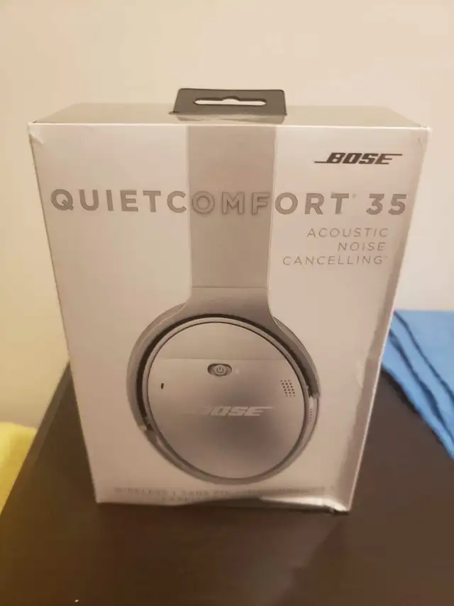 Bose QuietComfort 35 Acoustic Noise Cancelling Headphones