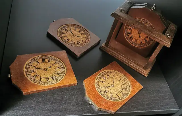 Decorative Wood And Cork Coasters In Old Clock Look Desk Decor in Home Décor & Accents in City of Toronto - Image 2