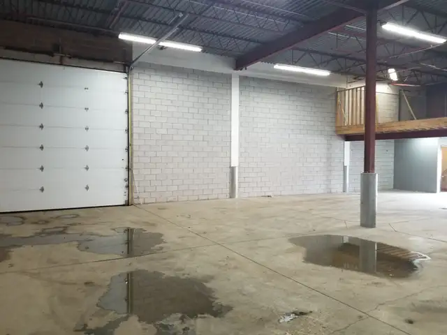 Industrial space for rent North Waterloo 2676 square feet in Commercial & Office Space for Rent in Kitchener / Waterloo - Image 4