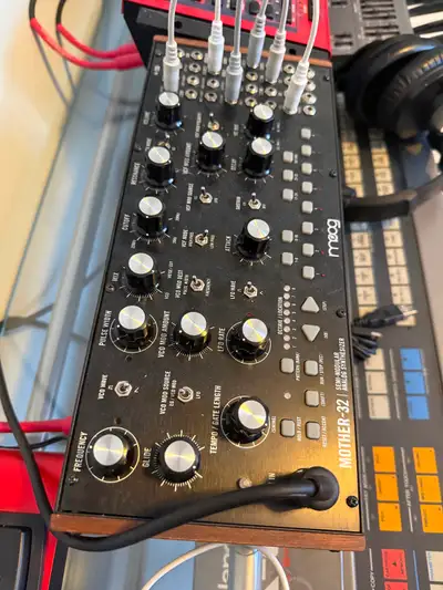 Moog Mother-32 Synthesizer, View more