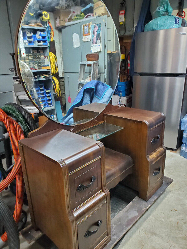 "WALNUT"  ANTIQUE VANITY in Other in Windsor Region