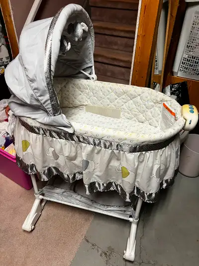 BILY Bassinet, View more