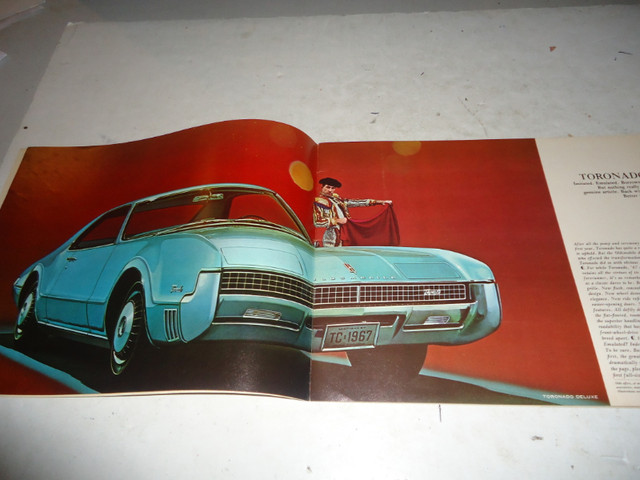 1967 OLDSMOBILE DELUXE SALES BROCHURE. CAN MAIL! in Arts & Collectibles in Belleville - Image 3
