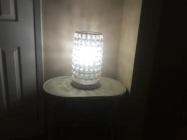 Vintage Ren-Wil Pendant Table Lamp in Indoor Lighting & Fans in Mississauga / Peel Region - Image 2