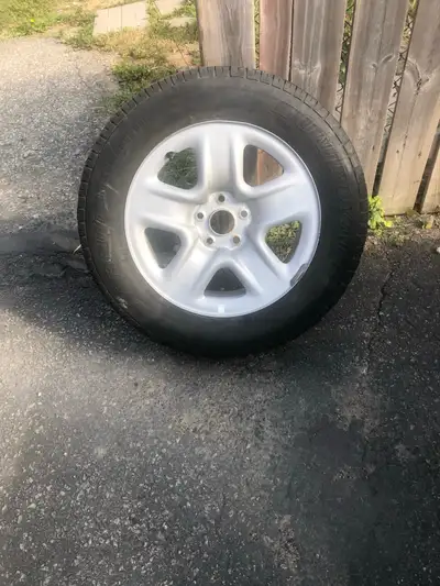I'm selling a used 2006-2012 (third generation) Toyota RAV4 17" rim and tire, perfect as a spare or...