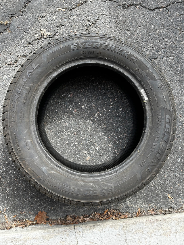 Single Car Tire, General Evertrek RT, 195/60 R 15.88T, FREE in Free Stuff in Sudbury - Image 2