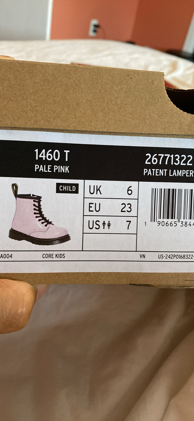 BRAND NEW Kids Pink Paten Leather Docs (US 7) in Kids & Youth in Cambridge