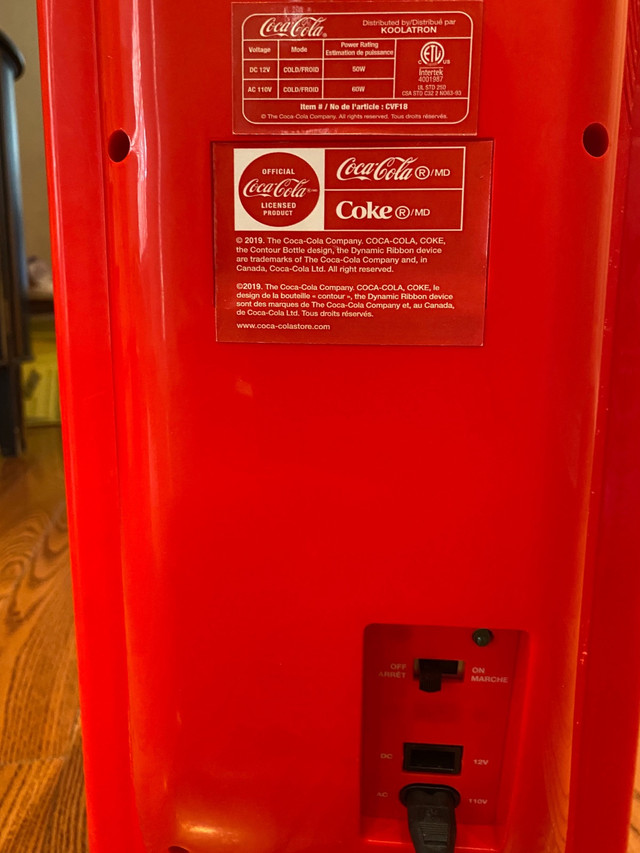 Koolatron CVF18 Coca Cola Retro 10 Can Vending Fridge in Refrigerators in City of Toronto - Image 2