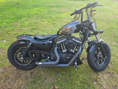 Had it Certified last season, needs nothing. Keyless start w/fob. V&H short shots exhaust. Comes wit...