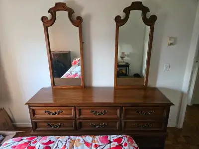 Free!!! -Large dresser with mirrors in great condition - The mirrors can be removed with a screwdriv...