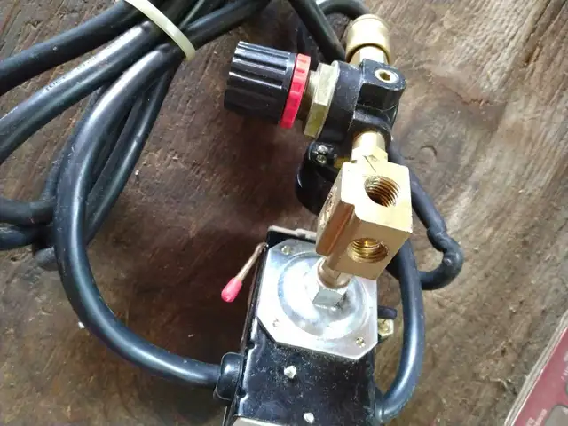COMPRESSOR PRESSURE RELIEF VALVE  in Other in Belleville - Image 5
