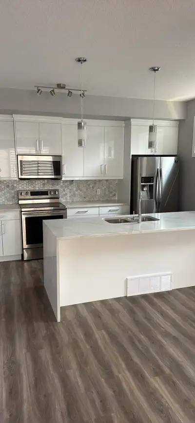 AVAILABLE immediately! Early move-in incentive. 3 bedroom, 2.5 bathroom (one is an ensuite) rental u...