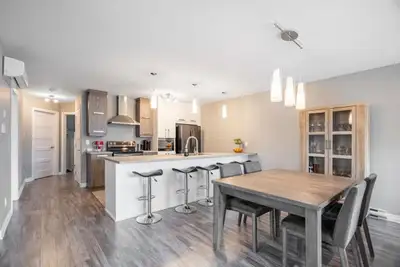 Appartement / condominium de 3 chambres et 1 salle de bain