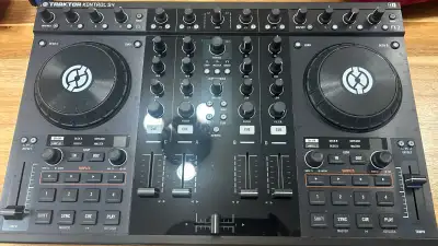 Native Traktor Kontrol S4, View more
